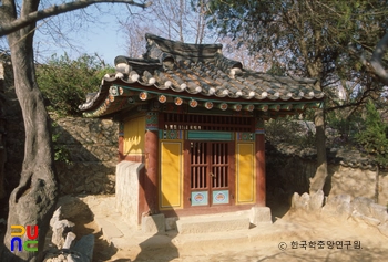 아이작 아이템 슬롯 머신 용흥궁 비각 정측면
