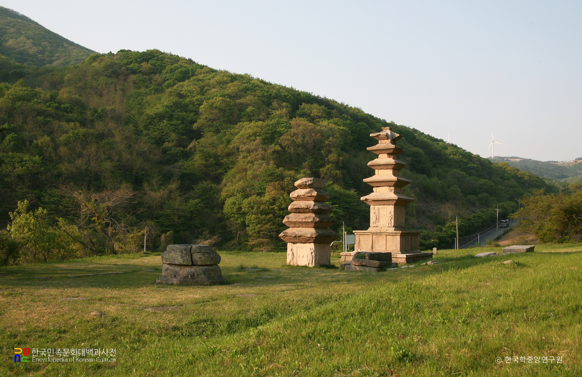 경주 장항리사지