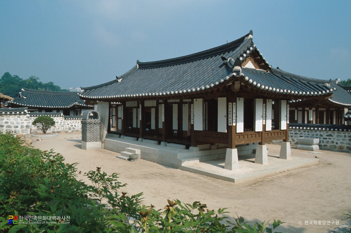 서울 관훈동 민씨 가옥 사랑채 정측면