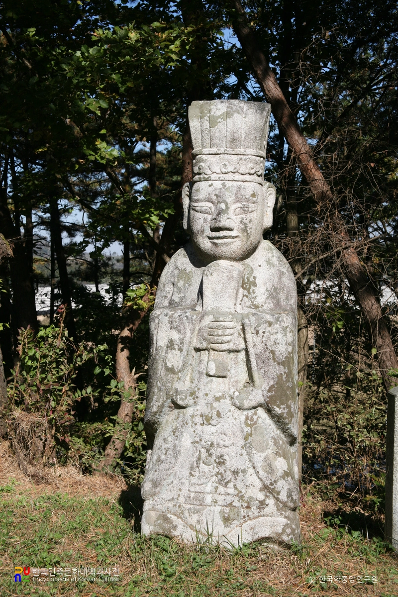 이완장군 묘 문인석