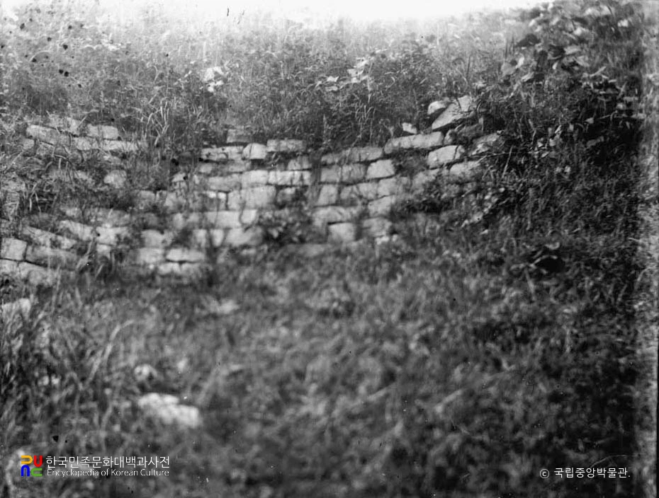 이천 설봉산성 문지 측벽