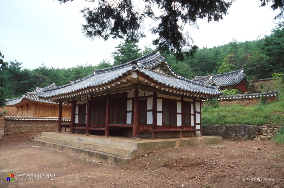 영광 내산서원 강당 정측면