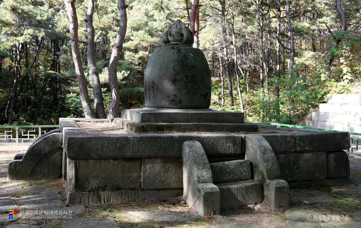 여주 신륵사 보제존자 석종