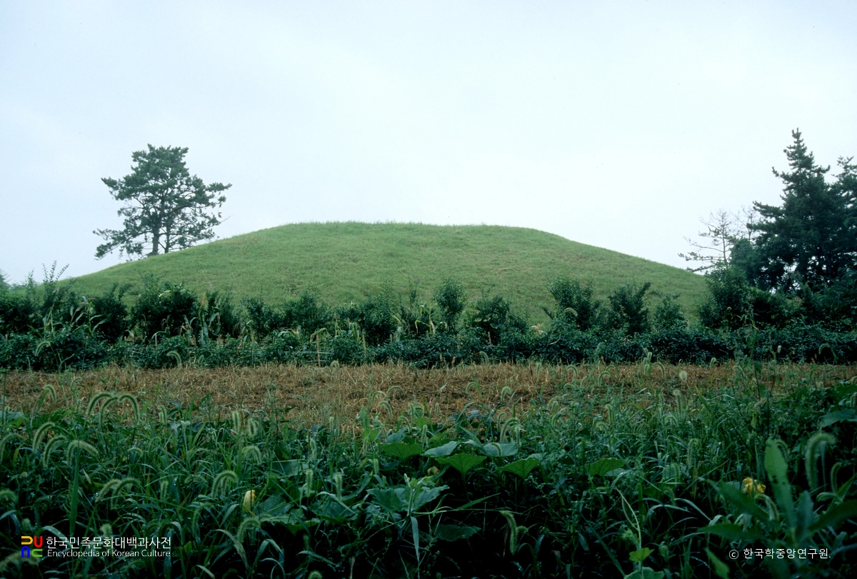 영암 옥야리 방대형 고분
