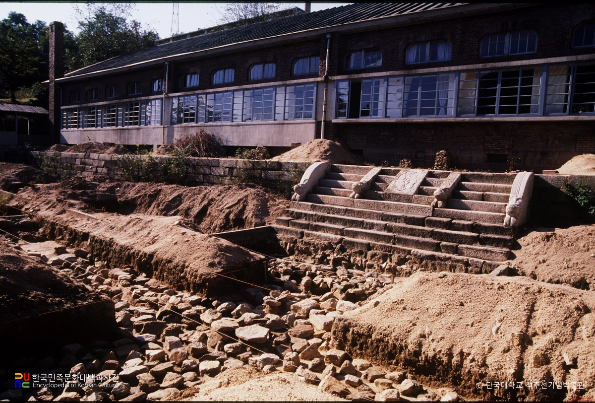 경희궁지 발굴 장면