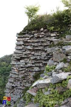 보은 삼년산성 성벽