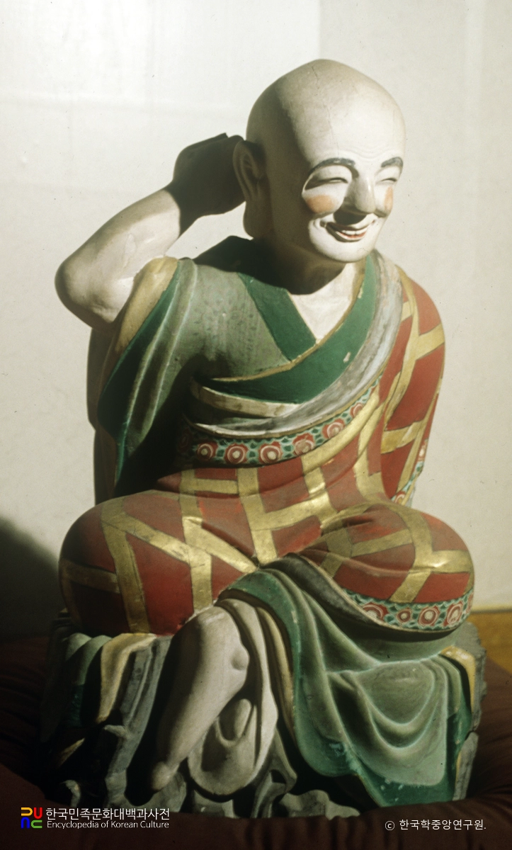 구례 천은사 나한전 나한상