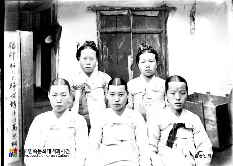 황해도 장연군 여인들의 모습