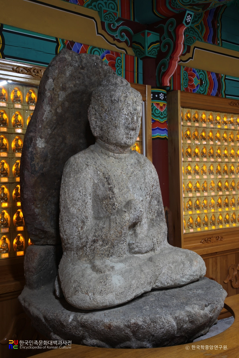 산청 석남암사지 석조비로자나불좌상 좌측면