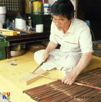 화살 제조공정 / 8 대 자르기