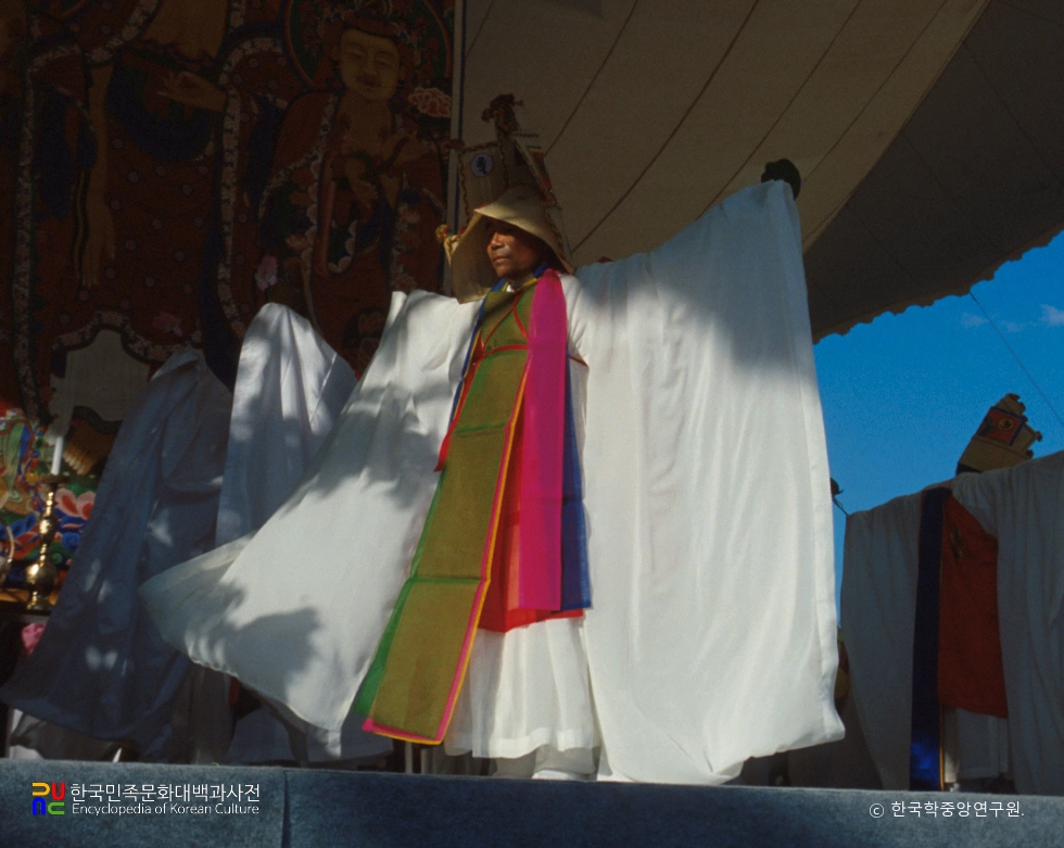 영산재 / 나비춤