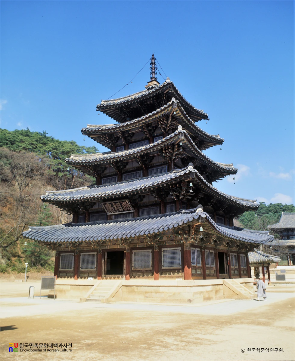 보은 법주사 팔상전 정측면