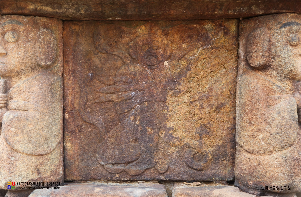 산청 대원사 다층석탑 기단부 사천왕상