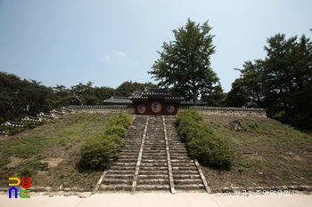 보은향교 내삼문 정면