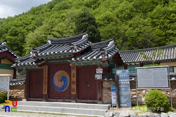 정선 정선향교 삼문