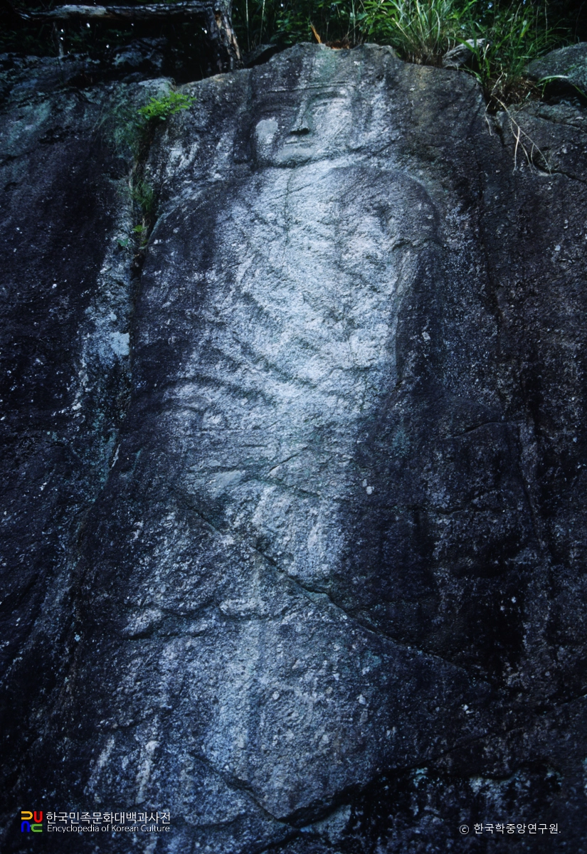 금릉 은기리 마애반가 보살상