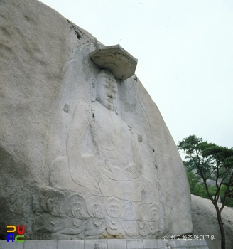 서울 북한산 구기동 마애여래좌상 정측면