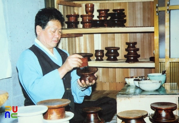 옻칠장 / 김을생