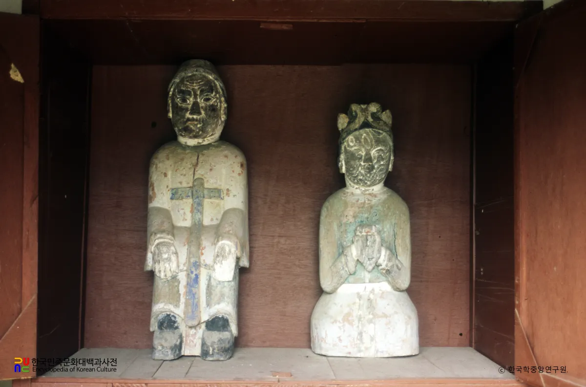 옥과 성황당 목조신상