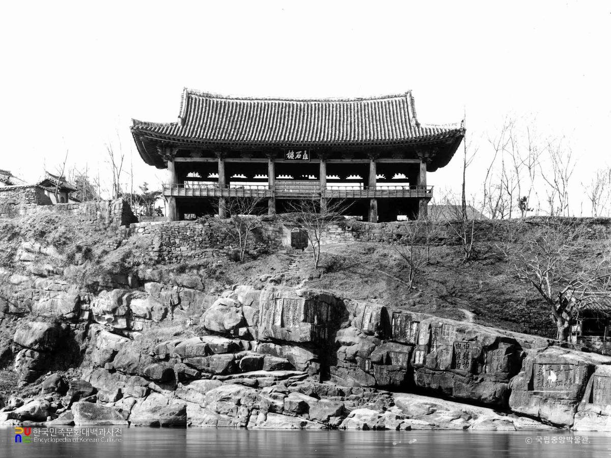 진주 촉석루 전경