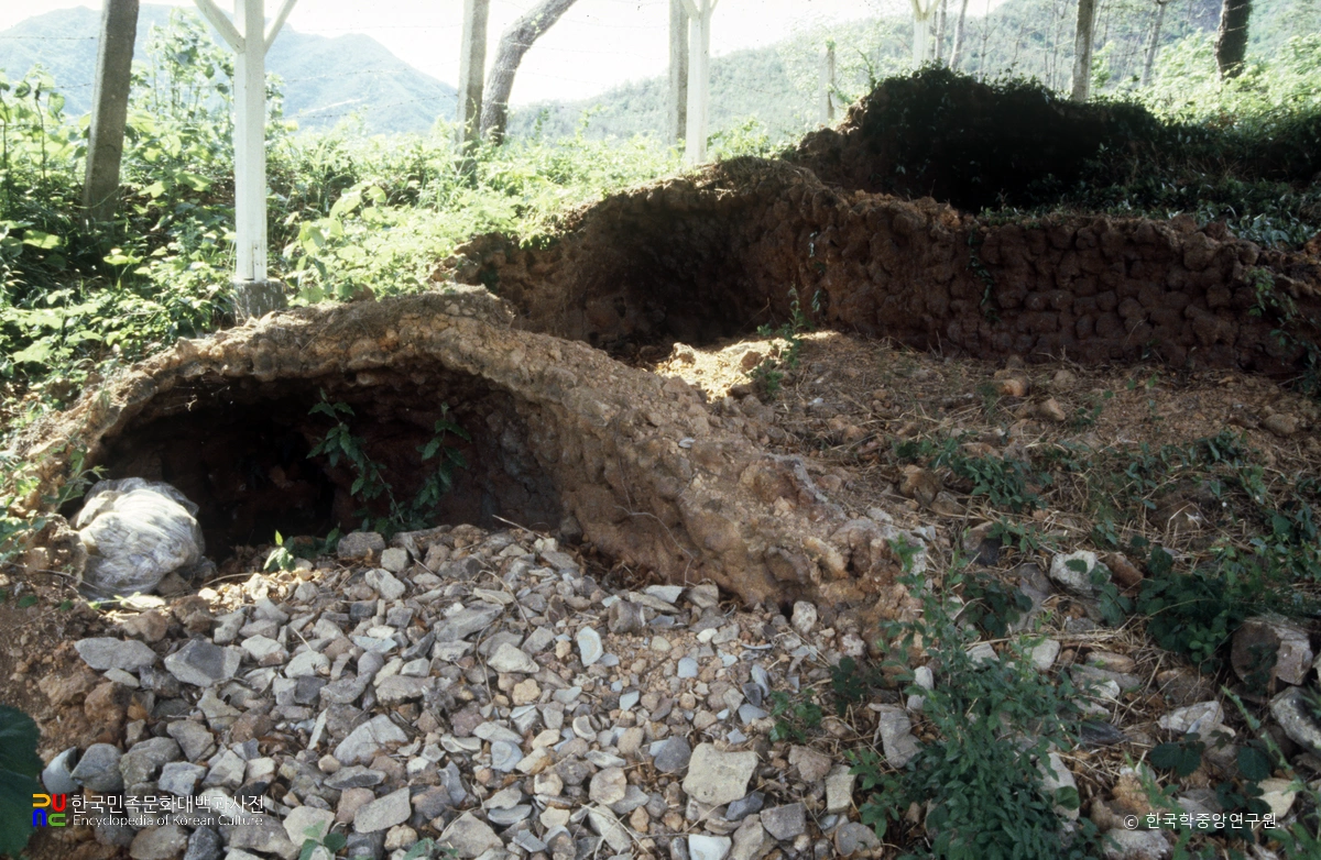 장흥 이조백자 도요지 전경