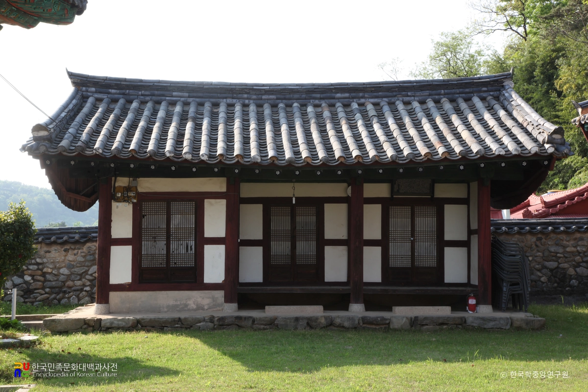 진주 진주향교 중 서재