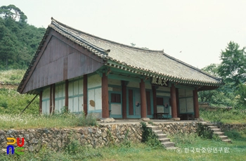 고창향교 대성전 우측면