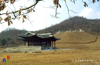 구리 동구릉 중 슬롯 머신 공략 현종과 명성왕후 숭릉 전경