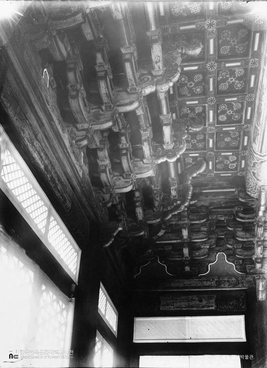 창경궁 명정전 가구