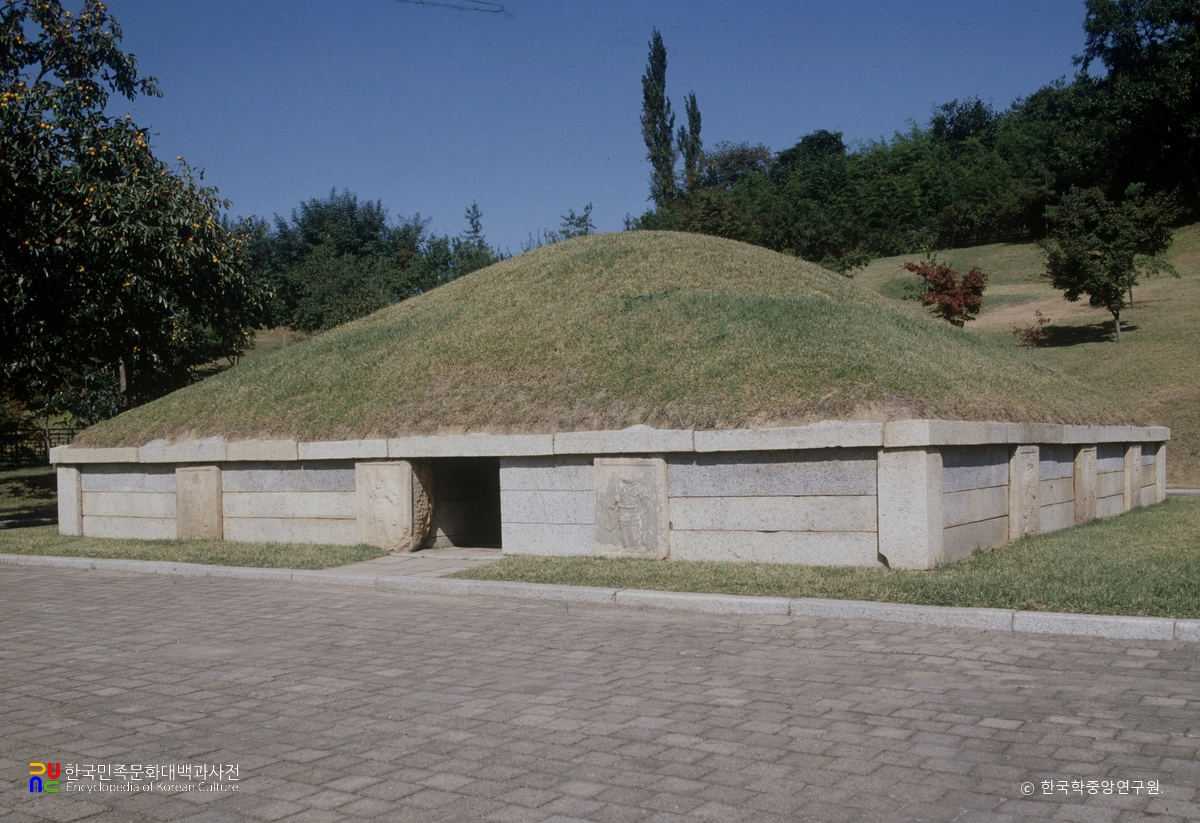 경주 구정동 방형분 정측면