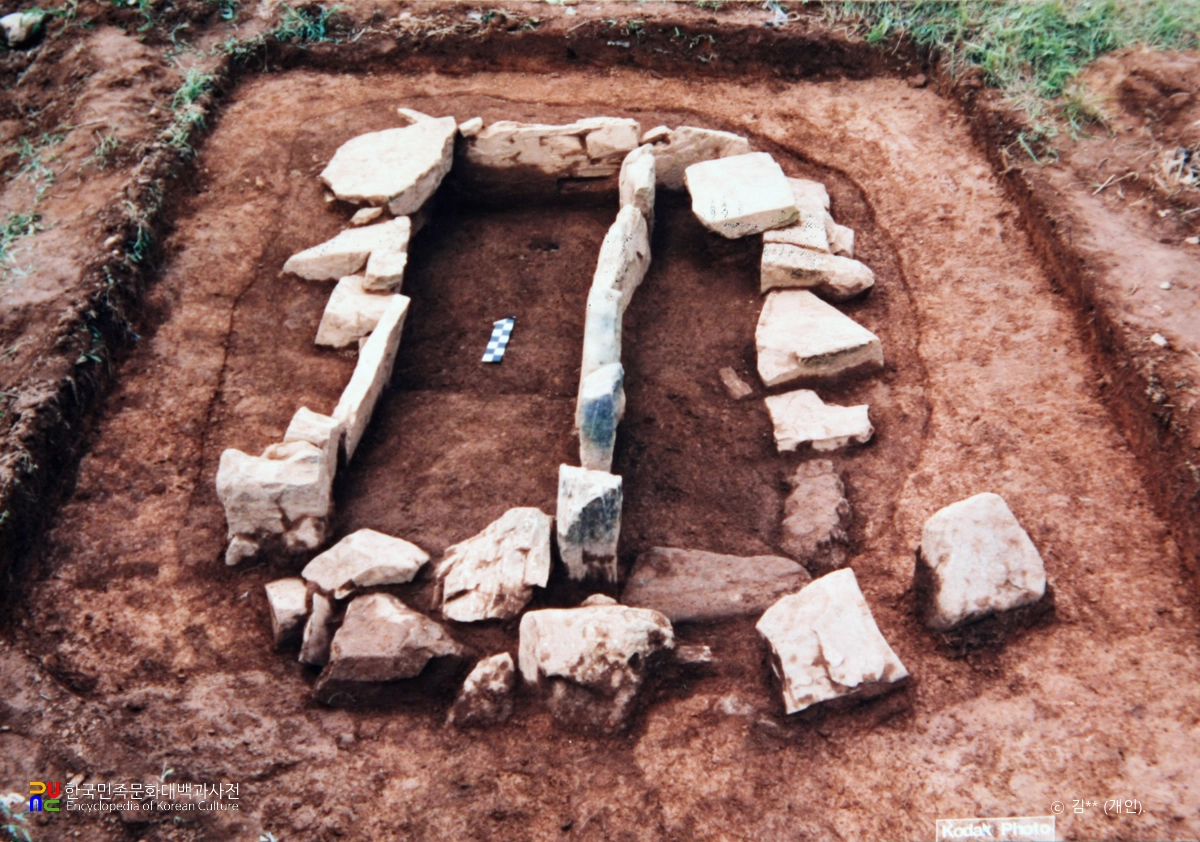 부여 지선리 고분군