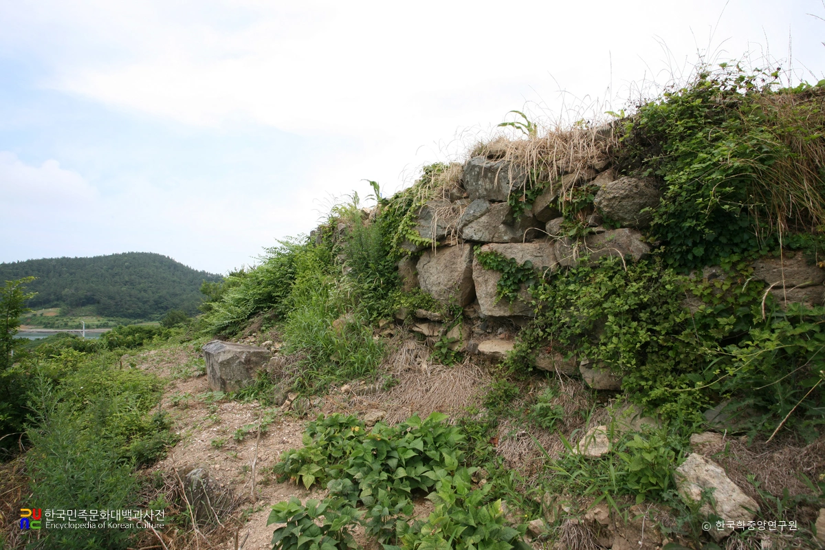 고흥 여도진 성지 성벽