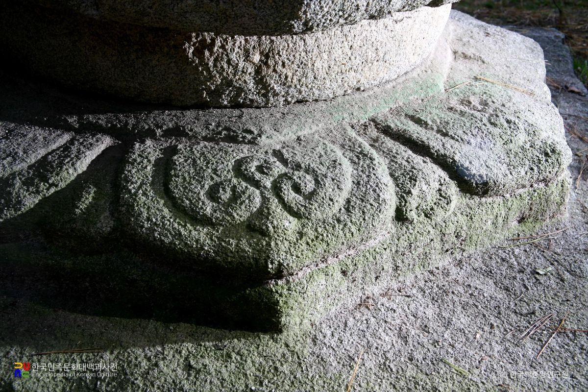 여주 신륵사 팔각원당형 석조부도