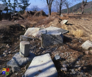 경주 남산 일원 중 슬롯 검증 폐탑 붕괴 모습