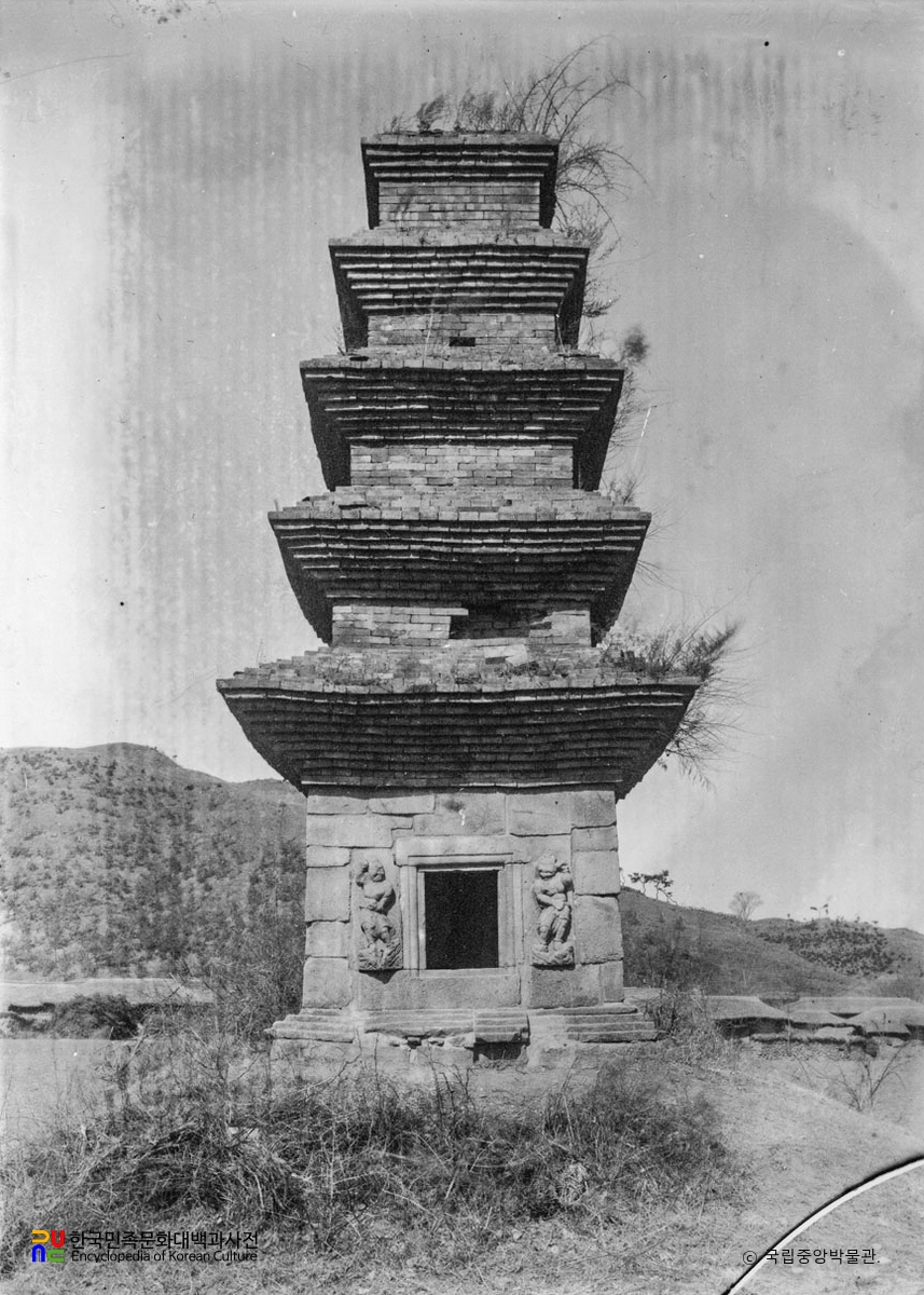 안동 조탑리 오층전탑 정면