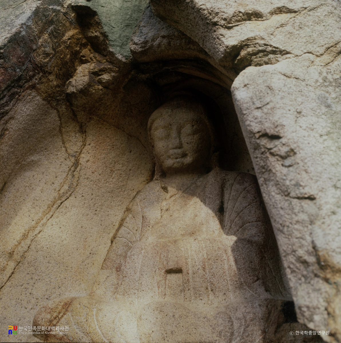 경주 남산 불곡 마애여래좌상