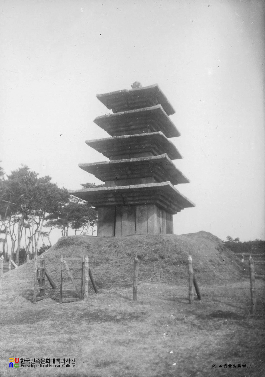 익산 왕궁리 오층석탑 전경