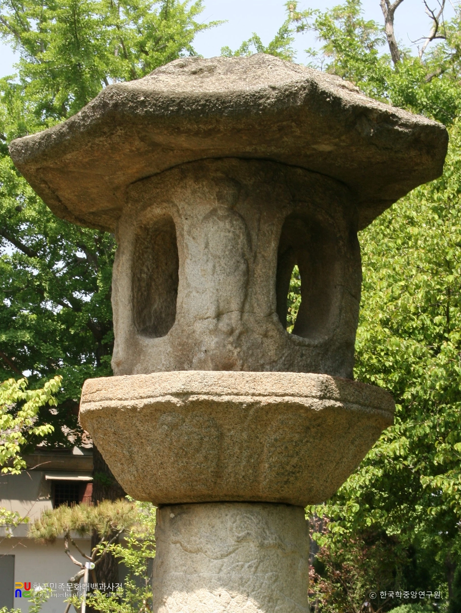 군산 발산리 석등