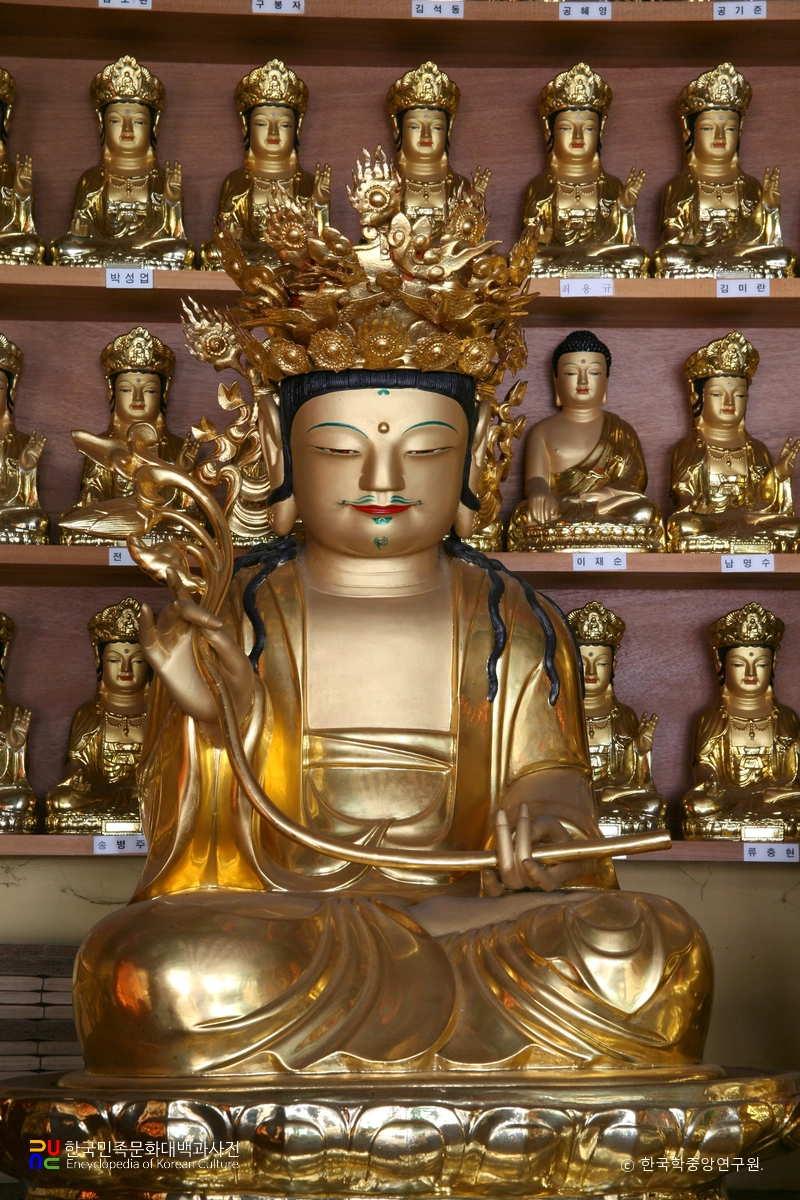 마산 법성사 목조보살좌상