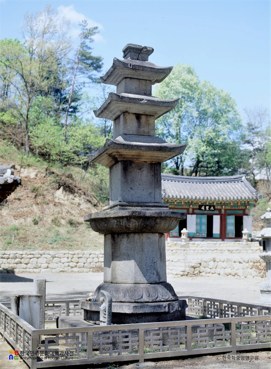 철원 도피안사 삼층석탑