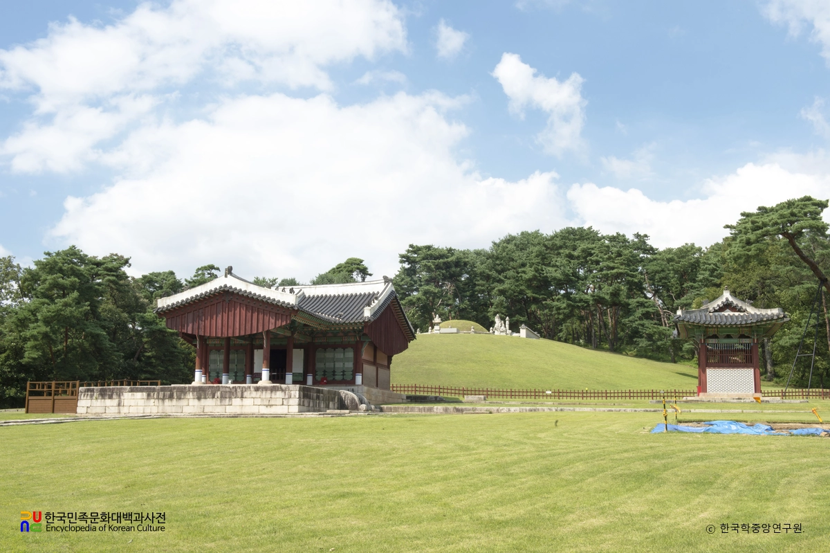 구리 동구릉 중 조선 효명세자와 신정왕후 수릉 전경