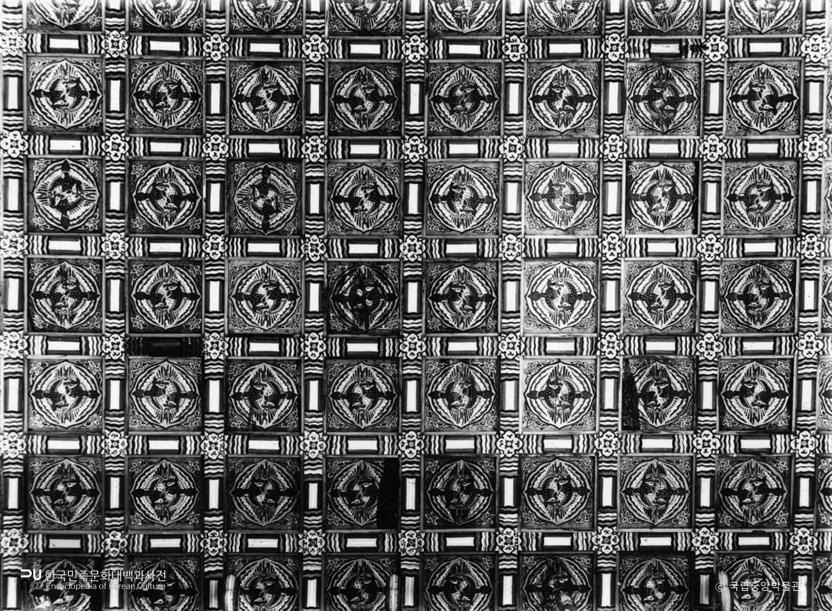 서울 경복궁 근정전 천장