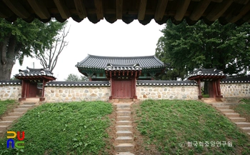 논산 노강서원 내슬롯나라무료 정면