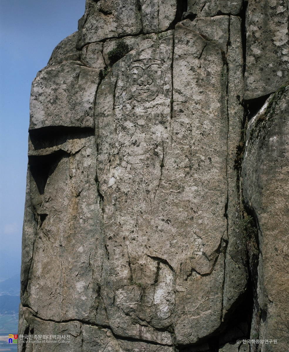 양산 가산리 마애여래 입상