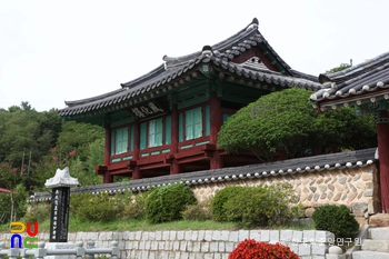 사천향교 풍화루 정측면