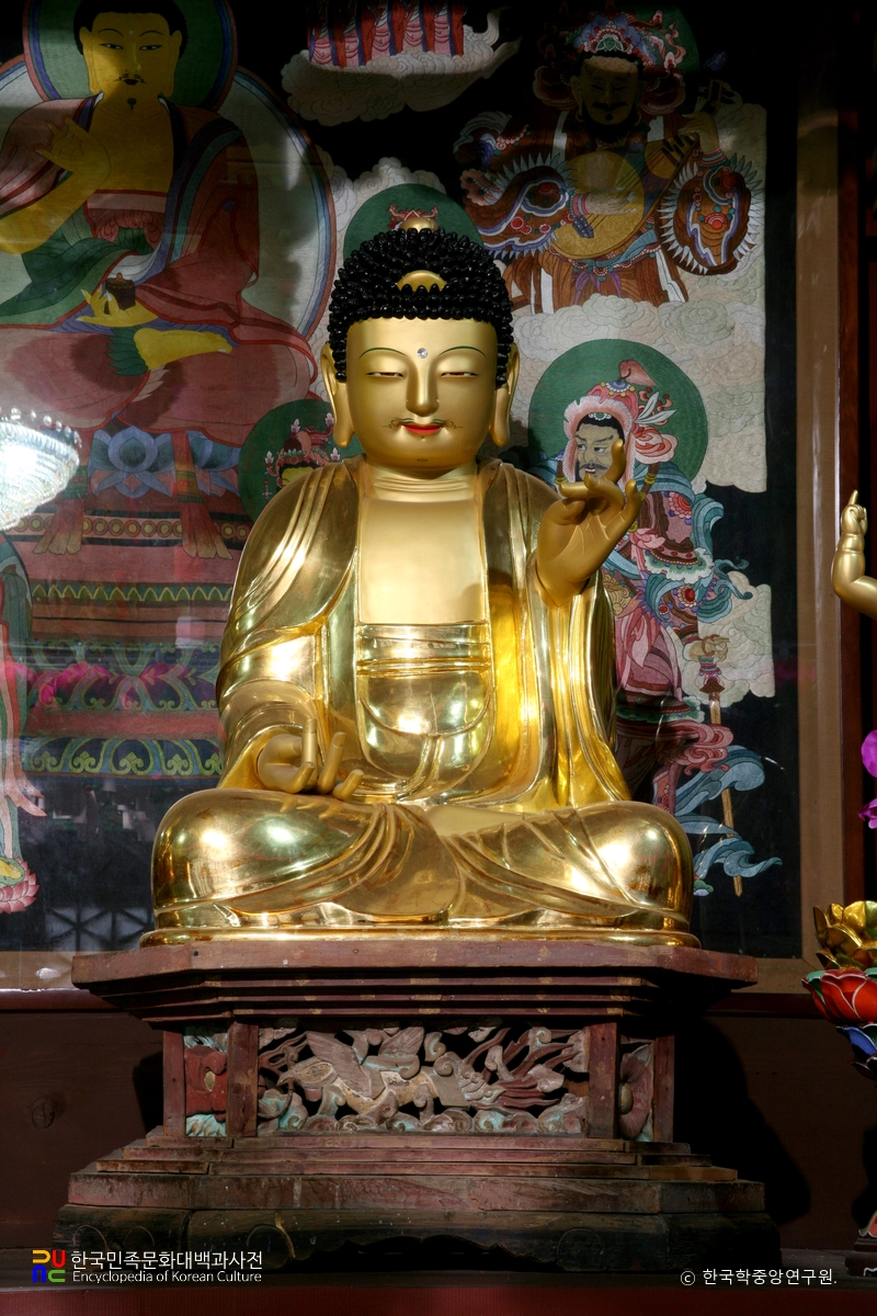 영광 연흥사 목조삼세여래좌상 / 약사