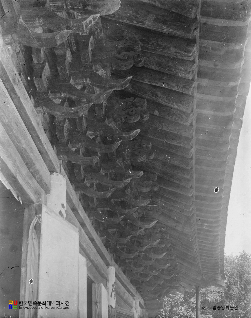 부여 무량사 극락전 처마