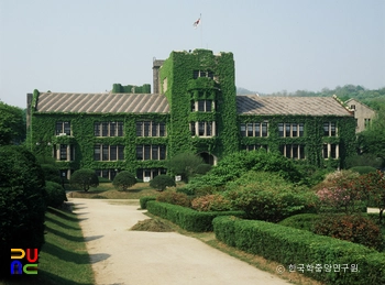 서울 연세대슬롯사이트 추천 언더우드관 정측면