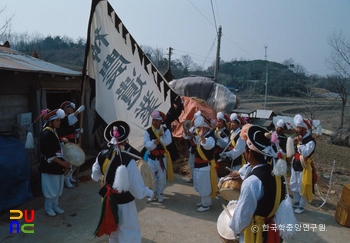 기지시 줄다리기 / 신 모시러 가는 모습
