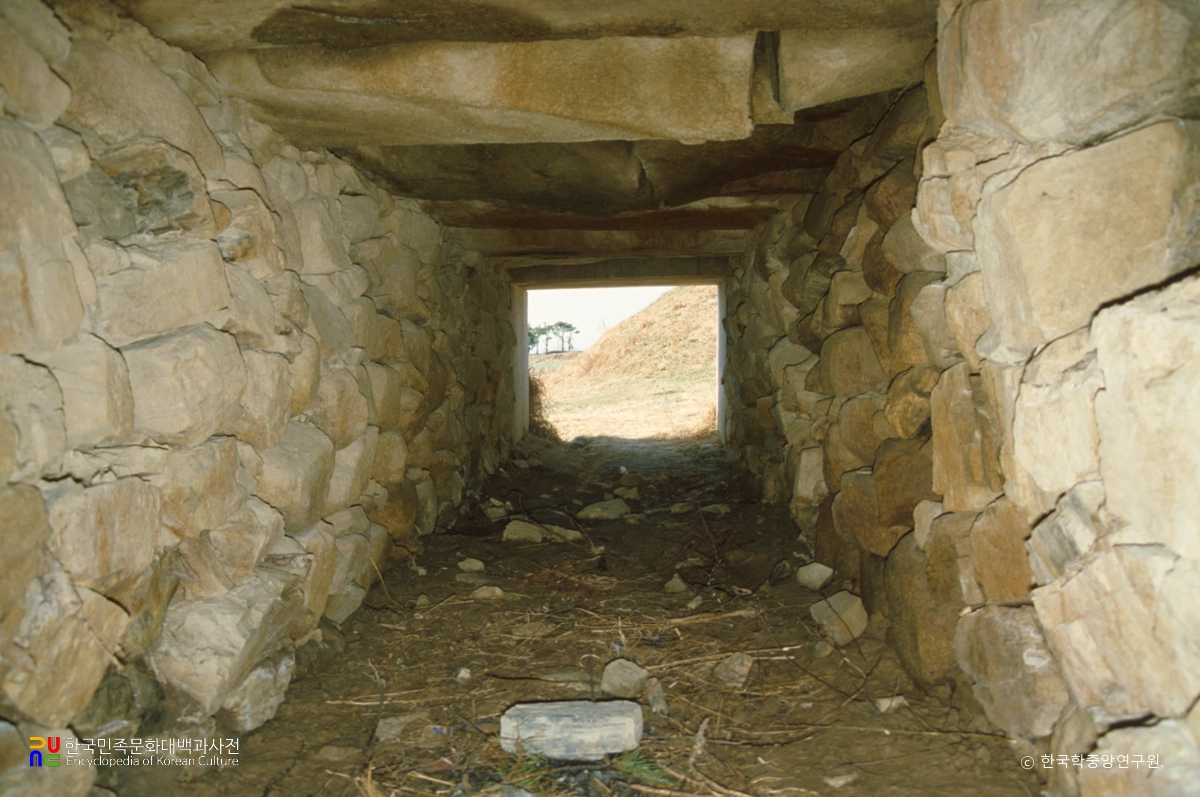 창녕 교동과 송현동 고분군 / 교동 고분군(내부)